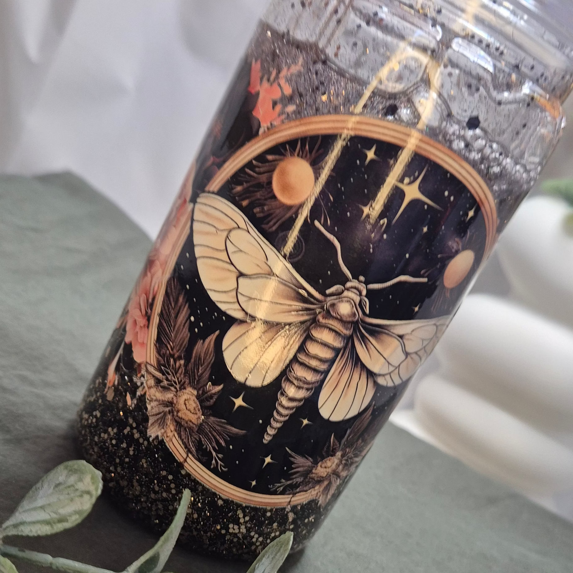 The Dark Romance Glitter Tumbler (400ml)