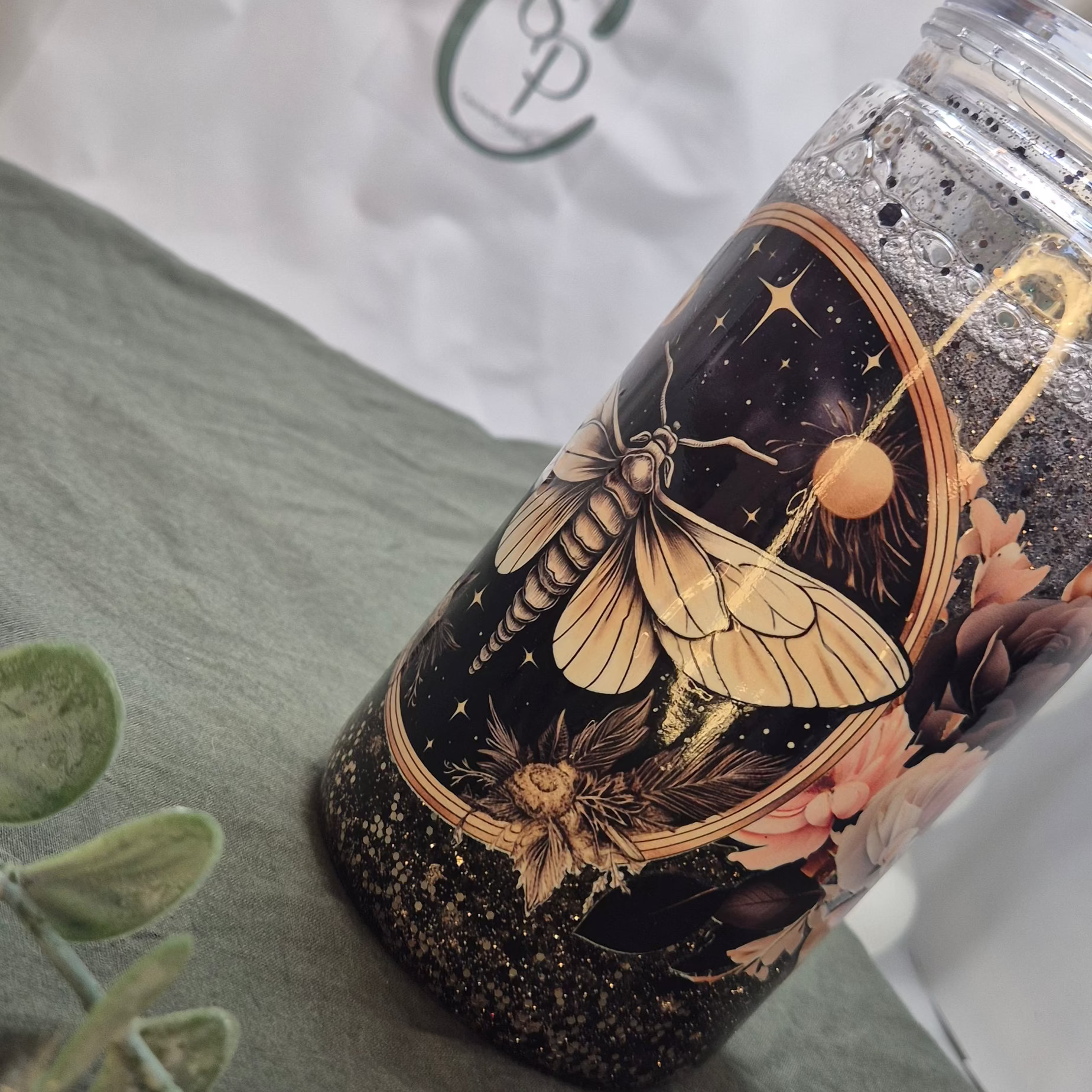 The Dark Romance Glitter Tumbler (400ml)